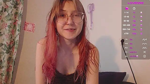 Snapshot of ohmycheryl chatting on September 18, 2:48 pm ohmycheryl online show from September 18, 2:48 pm