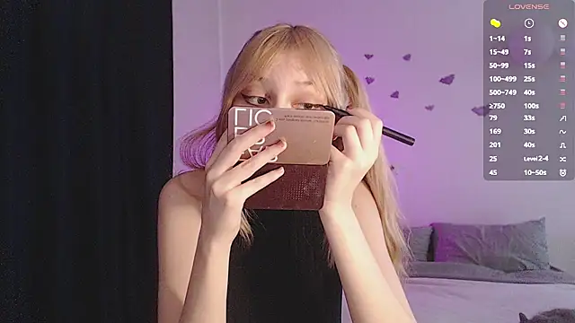 ohmycheryl online show from February 19, 11:43 am