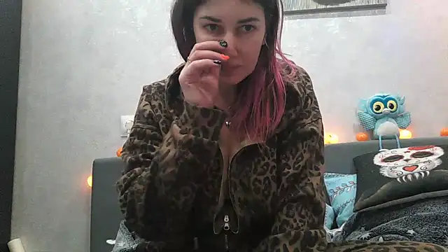 Quelysha online show from November 3, 7:07 pm