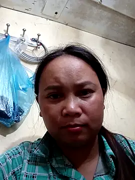 Snapshot of -Kitty-92 chatting on October 3, 1:49 pm -Kitty-92 online show from October 3, 1:49 pm