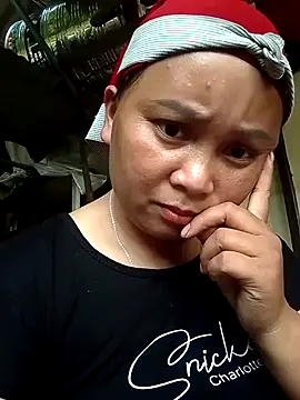 Snapshot of -Kitty-92 chatting on October 22, 9:58 am -Kitty-92 online show from October 22, 9:58 am