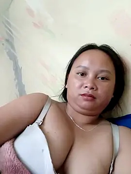 Snapshot of -Kitty-92 chatting on October 5, 10:26 pm -Kitty-92 online show from October 5, 10:26 pm