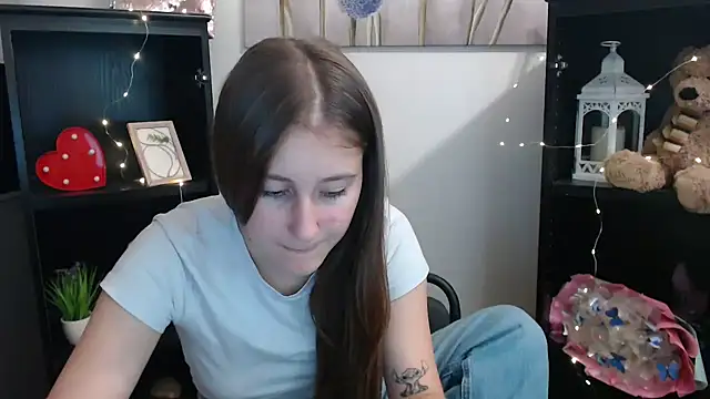 Snapshot of Milka_kamila chatting on September 26, 4:48 pm Milka kamila online show from September 26, 4:48 pm