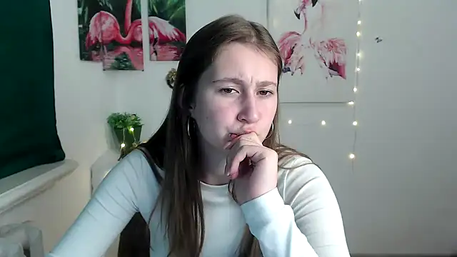 Snapshot of Milka_kamila chatting on October 12, 3:03 pm Milka kamila online show from October 12, 3:03 pm