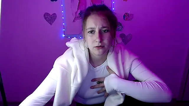 Snapshot of Milka_kamila chatting on September 23, 4:05 pm Milka kamila online show from September 23, 4:05 pm