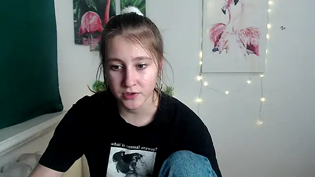 Snapshot of Milka_kamila chatting on October 29, 1:47 pm Milka kamila online show from October 29, 1:47 pm