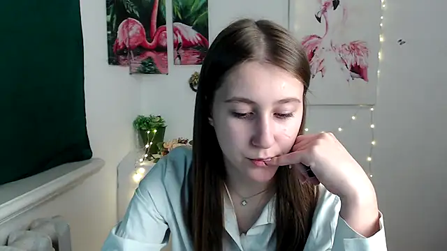 Snapshot of Milka_kamila chatting on October 26, 1:50 pm Milka kamila online show from October 26, 1:50 pm