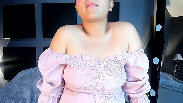 ShairaVelour online show from September 11, 1:55 pm