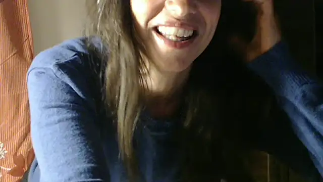 Snapshot of Missforever chatting on October 20, 1:41 am Missforever online show from October 20, 1:41 am