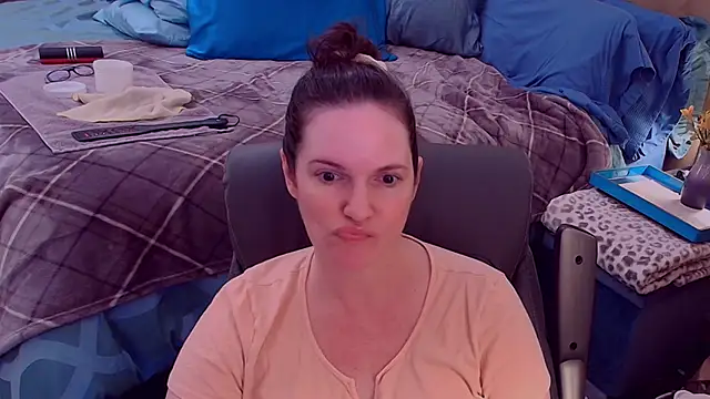 Snapshot of ninajaymes chatting on October 13, 12:24 am ninajaymes online show from October 13, 12:24 am