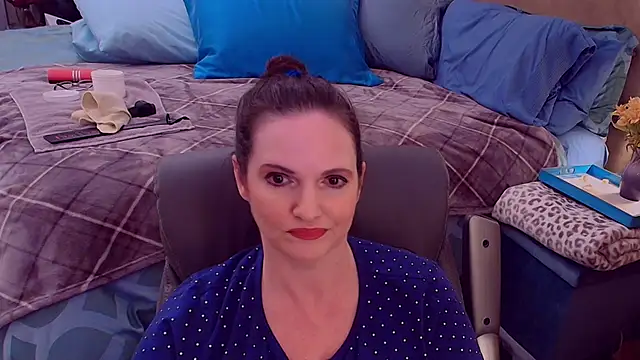 Snapshot of ninajaymes chatting on October 15, 1:08 am ninajaymes online show from October 15, 1:08 am