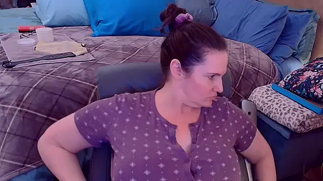 Snapshot of ninajaymes chatting on October 17, 10:46 pm ninajaymes online show from October 17, 10:46 pm