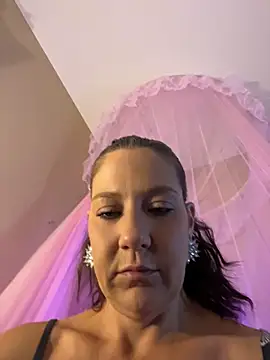 LilaJaneErotica online show from April 15, 3:51 am