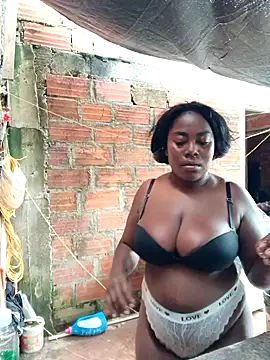 Snapshot of nini-will chatting on October 6, 9:19 pm nini-will online show from October 6, 9:19 pm