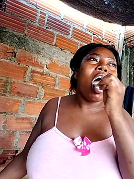 Snapshot of nini-will chatting on October 21, 1:04 pm nini-will online show from October 21, 1:04 pm