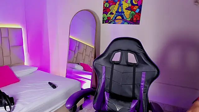 Snapshot of JennyLawrence chatting on October 10, 11:31 pm JennyLawrence online show from October 10, 11:31 pm