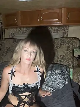 JustLinda online show from September 17, 8:23 am