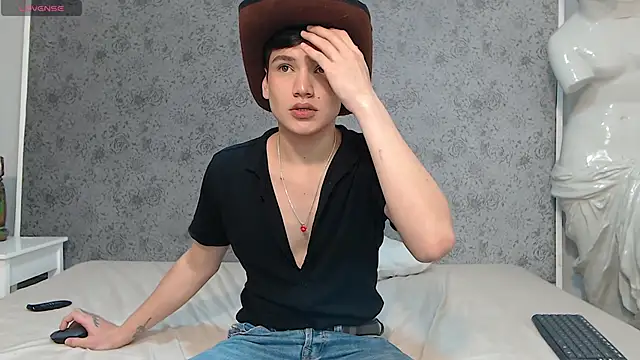 KendallRose  online show from September 16, 9:23 pm