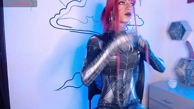 Snapshot of Trinity_Knox chatting on October 31, 7:18 pm Trinity Knox online show from October 31, 7:18 pm