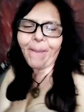 tishaluck29 online show from September 9, 11:26 pm