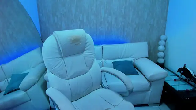 Snapshot of Eva_hells_ chatting on September 22, 9:13 pm Eva hells  online show from September 22, 9:13 pm