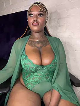 QUEEN NOBUHLE 777 online show from March 14, 9:49 pm