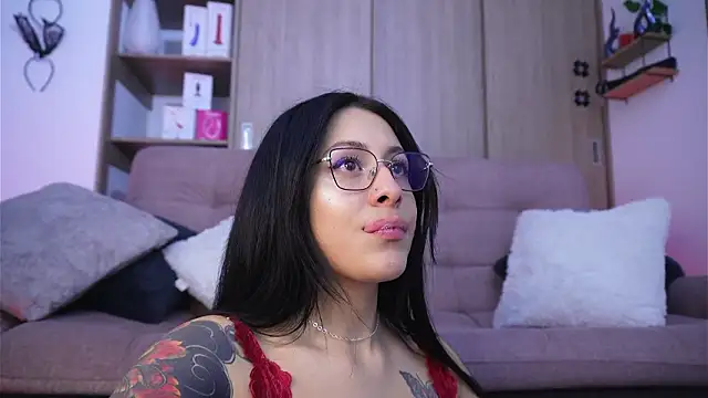 SophiieCumsx online show from February 27, 10:20 pm