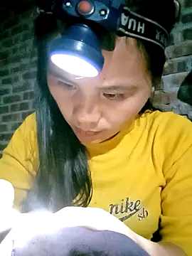 Snapshot of Suni2345 chatting on October 25, 1:30 pm Suni2345 online show from October 25, 1:30 pm