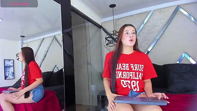 Snapshot of Lyra7_ chatting on September 11, 5:08 am Lyra7 online show from September 11, 5:08 am