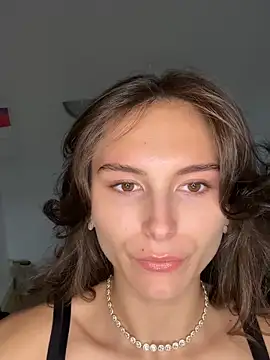 Snapshot of SophiiaStarr chatting on October 1, 4:01 pm SophiiaStarr online show from October 1, 4:01 pm