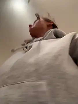 Snapshot of SophiiaStarr chatting on October 30, 7:48 pm SophiiaStarr online show from October 30, 7:48 pm