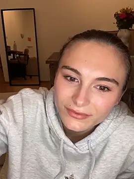 Snapshot of SophiiaStarr chatting on October 29, 7:38 pm SophiiaStarr online show from October 29, 7:38 pm