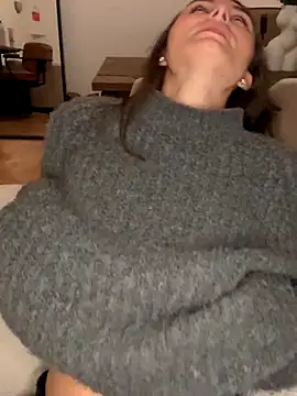 Snapshot of SophiiaStarr chatting on October 24, 6:04 pm SophiiaStarr online show from October 24, 6:04 pm