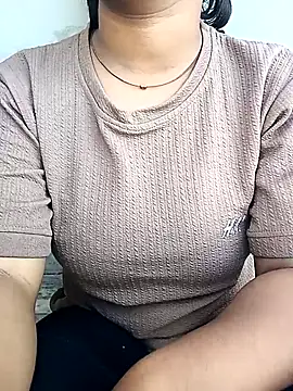 Snapshot of Sexy_Payal44 chatting on September 9, 9:53 am Sexy Payal44 online show from September 9, 9:53 am