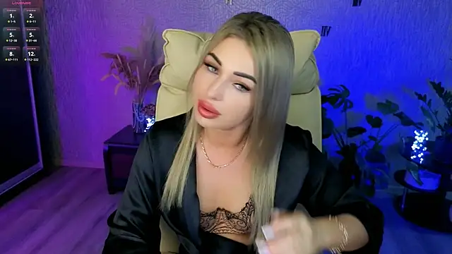 NikkiiStill online show from June 19, 2:16 am
