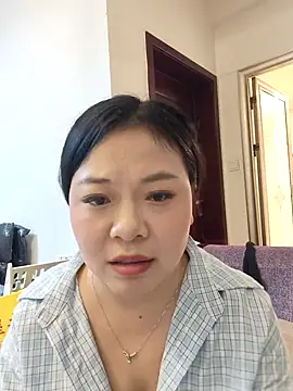 Snapshot of smgirls chatting on October 22, 3:39 pm smgirls online show from October 22, 3:39 pm