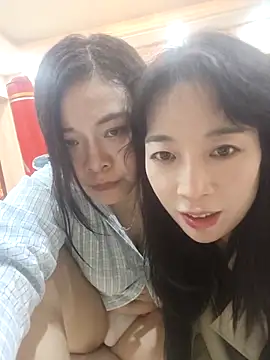 Snapshot of smgirls chatting on October 20, 3:37 pm smgirls online show from October 20, 3:37 pm