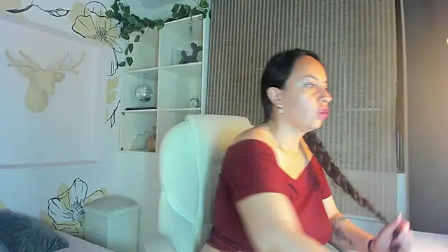 Emma Glamm online show from September 16, 1:30 pm