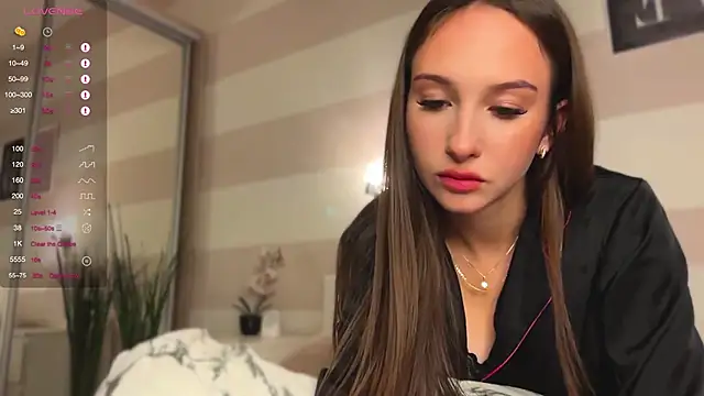 Kate Yanson online show from September 30, 5:29 pm