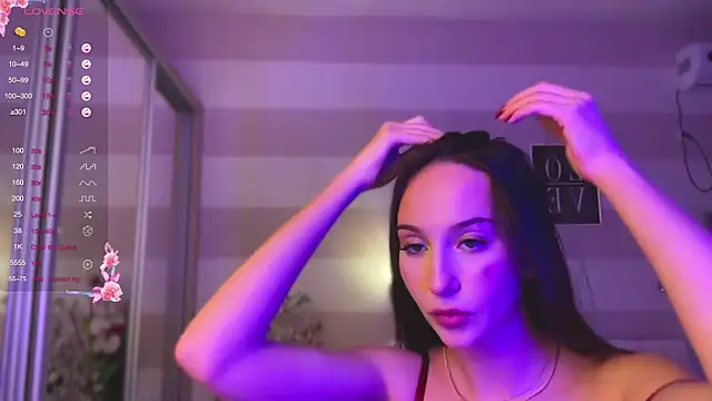 Kate Yanson online show from October 14, 8:00 pm