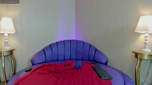 Angellquinn  online show from October 27, 12:55 pm