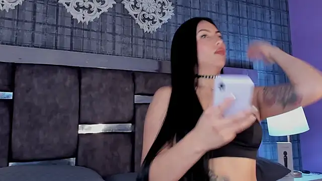 Snapshot of AmaaraRosse chatting on October 9, 1:15 pm AmaaraRosse online show from October 9, 1:15 pm