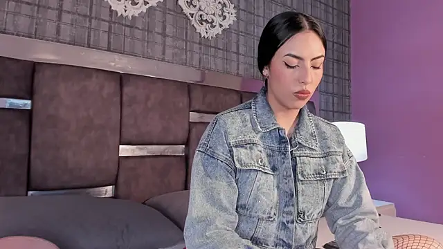 Snapshot of AmaaraRosse chatting on October 24, 1:29 pm AmaaraRosse online show from October 24, 1:29 pm