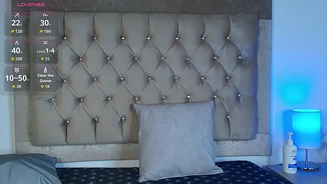 perla77 online show from September 20, 8:07 pm