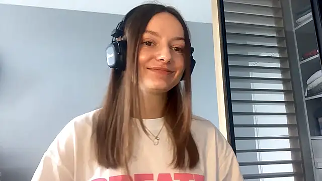 Snapshot of SoulHiperAgne_ chatting on September 20, 10:02 am SoulHiperAgne  online show from September 20, 10:02 am