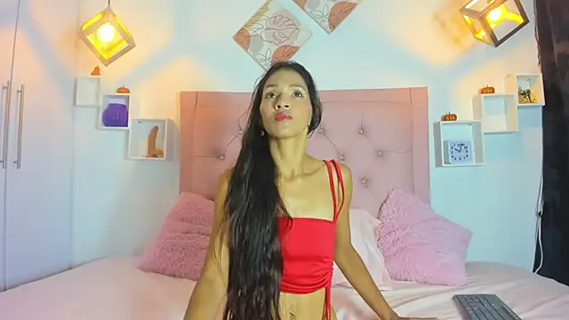 Mia Suarezzz online show from October 31, 1:29 am