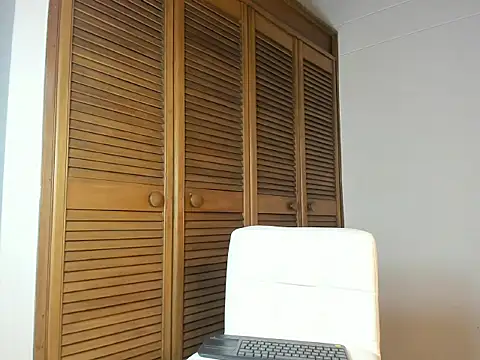 cataleya villalobos online show from October 10, 1:16 pm