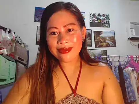 Snapshot of filipina_beauty chatting on October 31, 11:31 pm filipina beauty online show from October 31, 11:31 pm