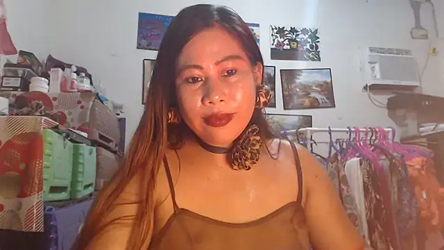 Snapshot of filipina_beauty chatting on October 4, 1:00 am filipina beauty online show from October 4, 1:00 am