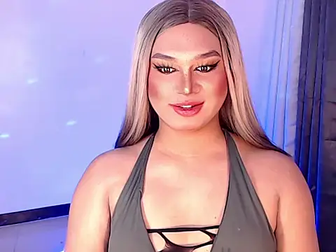 Snapshot of UrGoddess_Kiera chatting on September 17, 6:00 am UrGoddess Kiera online show from September 17, 6:00 am